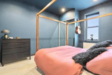 NEWJHPropWorld - 1 Hollywood House - 24 (1).jpg