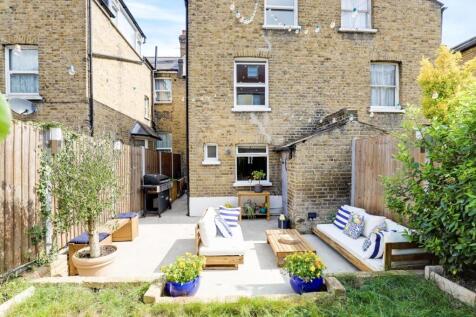 06-e19cJHPropWpen - 20 Montrave Road - 4.jpg