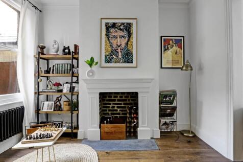 09-2b55JHPropWpen - 20 Montrave Road - 16.jpg