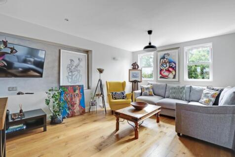 05-dc5eJHPropWpen - Flat 5, 25 Samos Road - 13.jpg