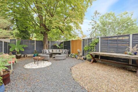 14-8285JHPropWpen - Flat 5, 25 Samos Road - 40.jpg