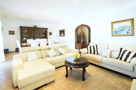 bbdb3078-0eef-4c38-8