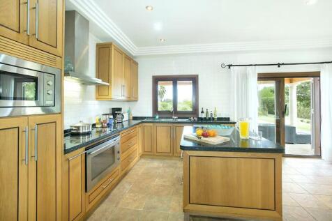 0733e8f3-5f56-41c4-a