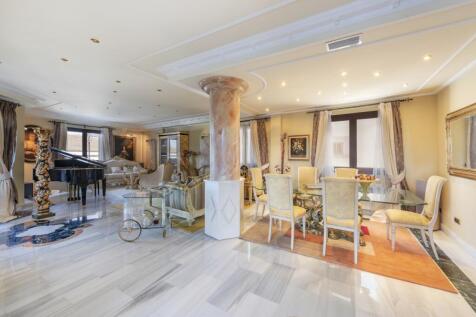 10 - C del Rosari 31