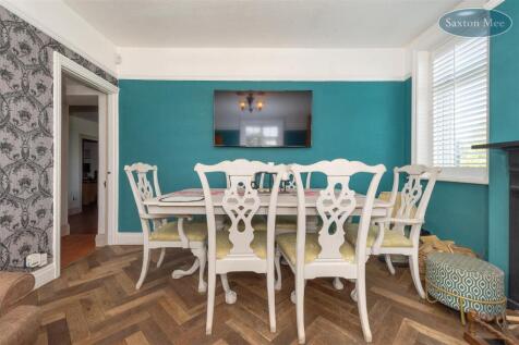 POT HOUSE - dining room 219.jpg