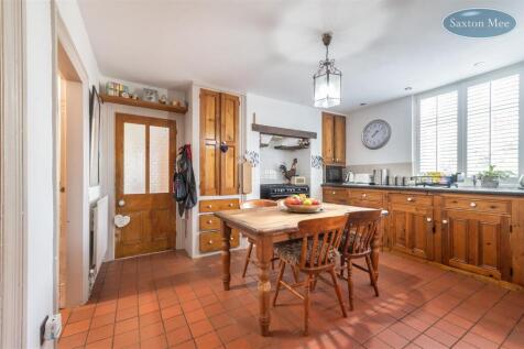 POT HOUSE - kitchen 229.jpg