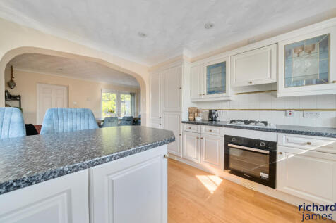 511a50cf7d9f4419ba760c0c9cadcf31