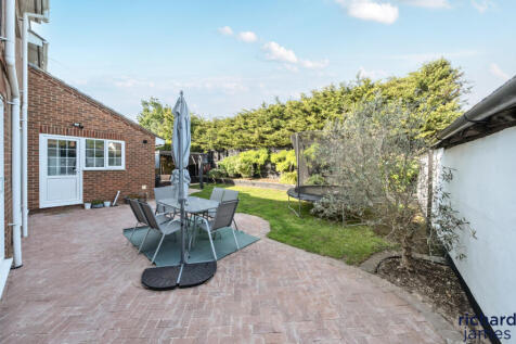 886f1956646049d9a4ad41b88a466cb6