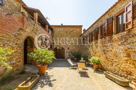 Casale in campgna a 