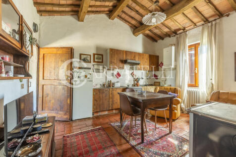 Casale in campgna a 