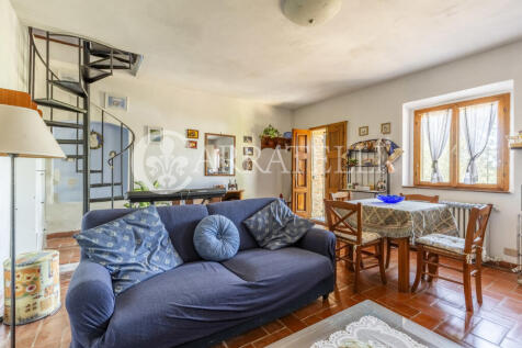 Casale in campgna a 