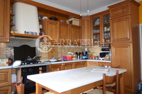 Casale con Azienda A