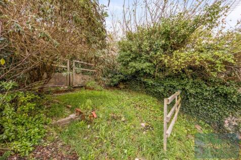 Milner Road 122-015.JPG