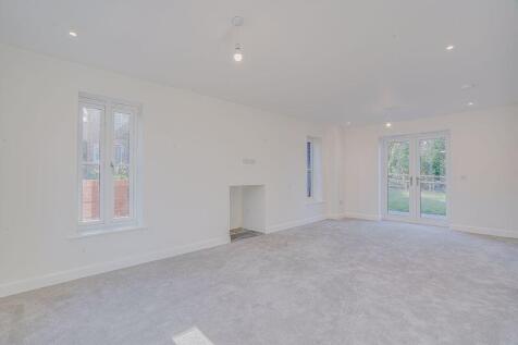 Triple Aspect Living Room