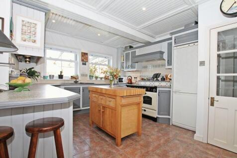 Kitchen (2)