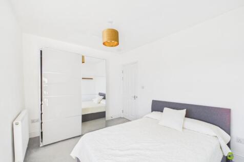 Presented by Nicoleta at EweMove Bexleyheath and D