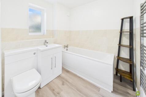 Presented by Clinton at EweMove Bexleyheath and Da