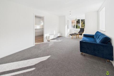 Presented by Clinton at EweMove Bexleyheath and Da