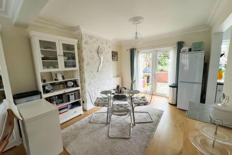 Presented by Kevin at EweMove Bexleyheath and Dart