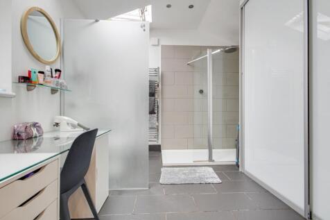 Ensuite And Dressing Room To Master