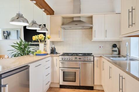 1334607-10-6899e11c2b193