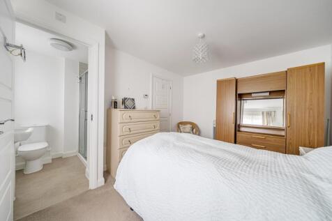 1347808-8-68c16bc090916-ARW