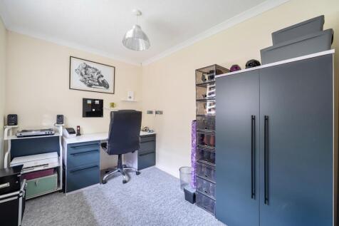 1388111-16-6936e62aacf68