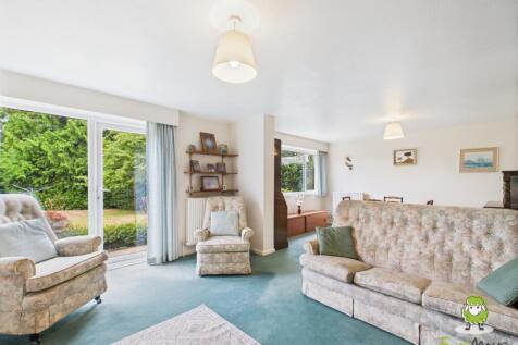 EweMove Estate Agents Basingstoke - Coniston Road 