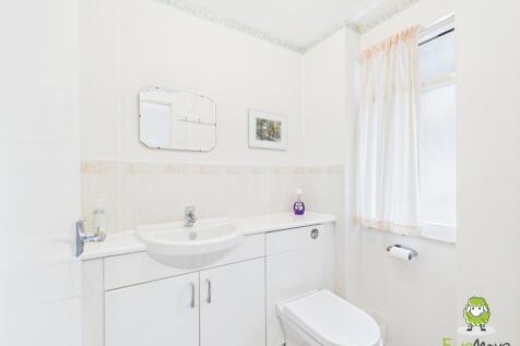 EweMove Estate Agents Basingstoke - Coniston Road 