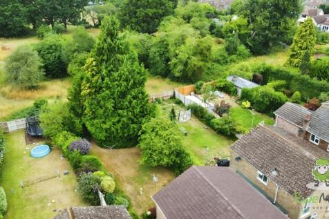 EweMove Estate Agents Basingstoke - Coniston Road 