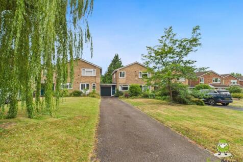 EweMove Estate Agents Basingstoke - Coniston Road 