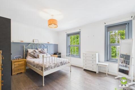 EweMove Estate Agents Basingstoke