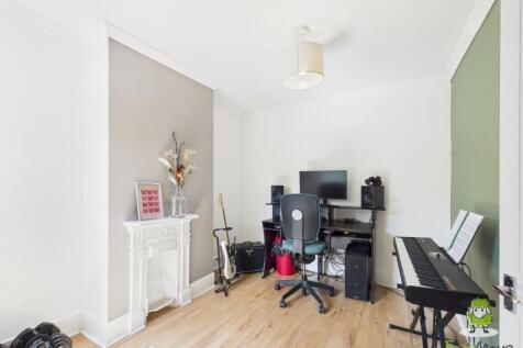 EweMove Estate Agents Basingstoke