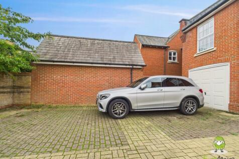 EweMove Estate Agents Basingstoke - Gaiger Avenue 