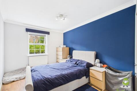 EweMove Estate Agents Basingstoke - Compton Way