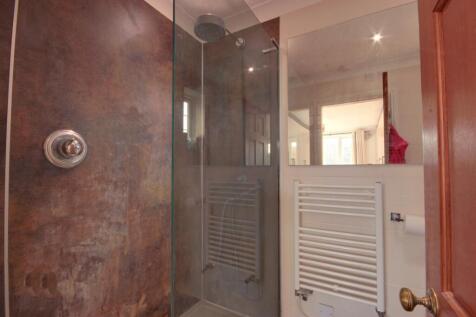 1 Ensuite