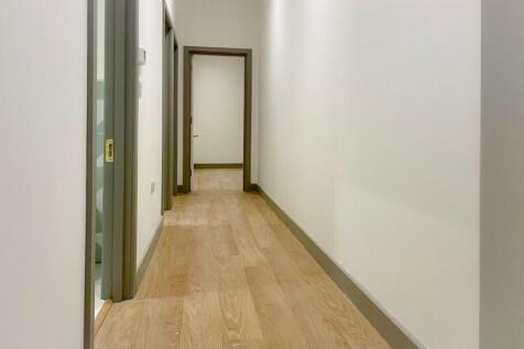 Hallway.jpg