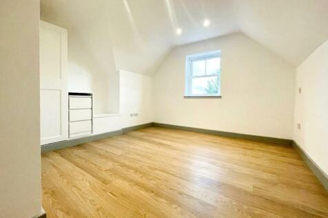 Flat 6, 57 Malden Road (iii).jpg