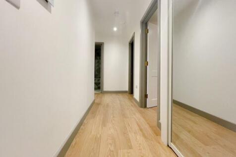 Hallway.jpg