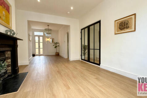 Folkestone Estate Agents, Your Key Move - Victoria