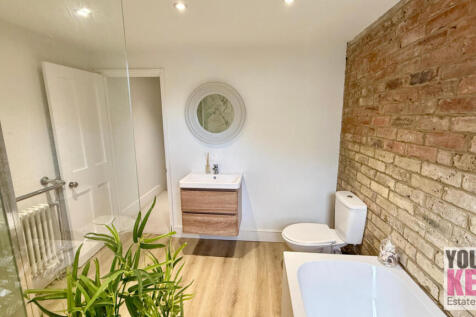 Folkestone Estate Agents, Your Key Move - Victoria