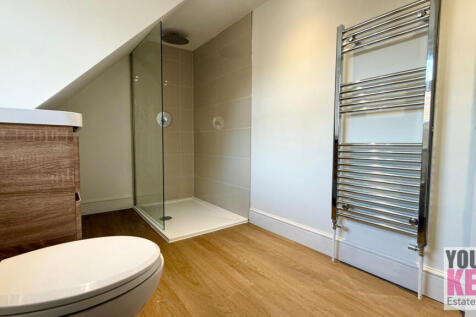 Folkestone Estate Agents, Your Key Move - Victoria