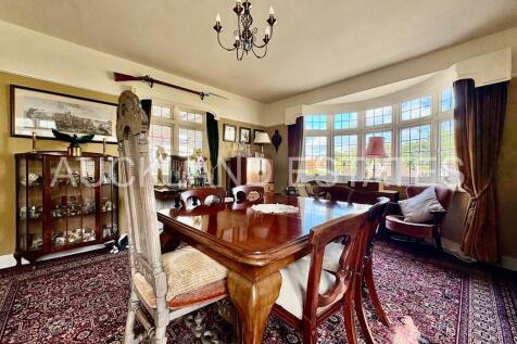 IMG_7888-17579431...