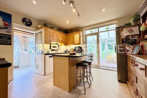 IMG_7906-17579431...