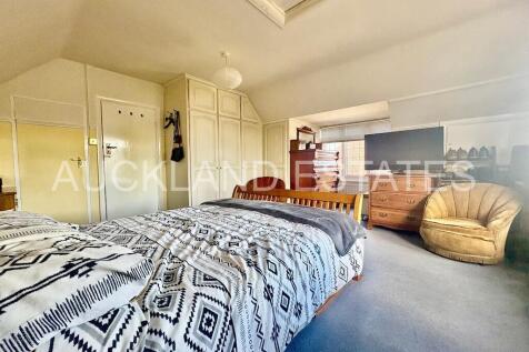 IMG_7681-17579430...