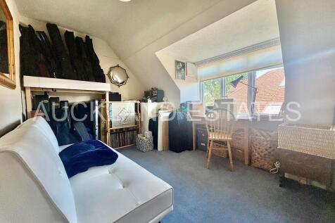 IMG_7653-17579430...