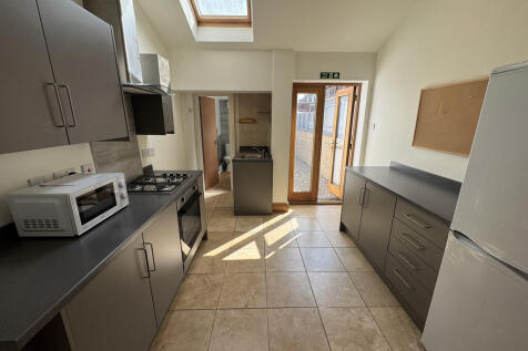 20250812_14303301...