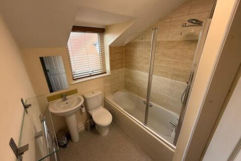 IMG-20250801-WA00...