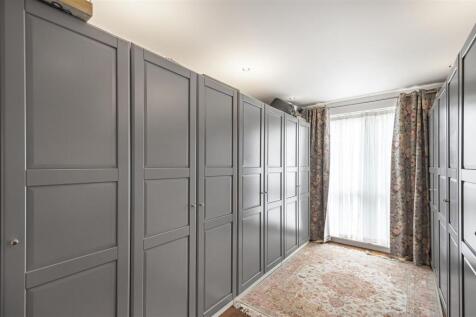 Dressing room / Study