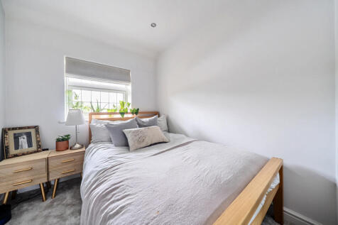 1298010-20-683831...